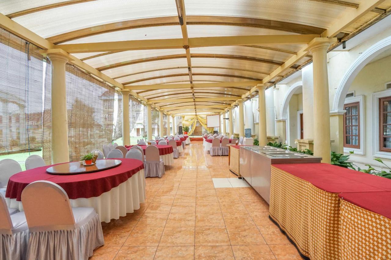 Oyo 395 Tretes Raya Hotel Prigen Exterior foto