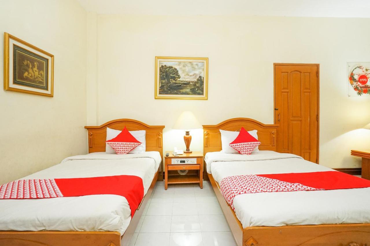 Oyo 395 Tretes Raya Hotel Prigen Exterior foto